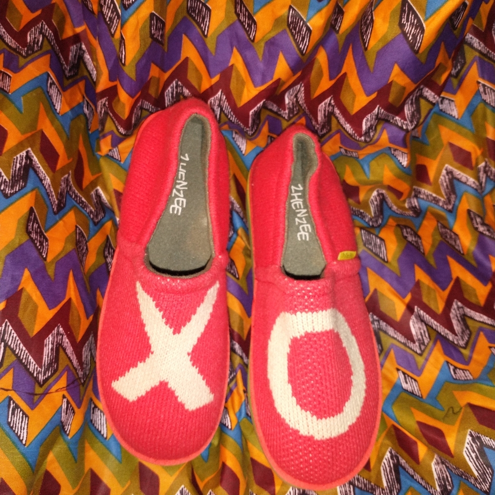 FANTASTIC ZHENZEE HUGS AND KISSES SHOES